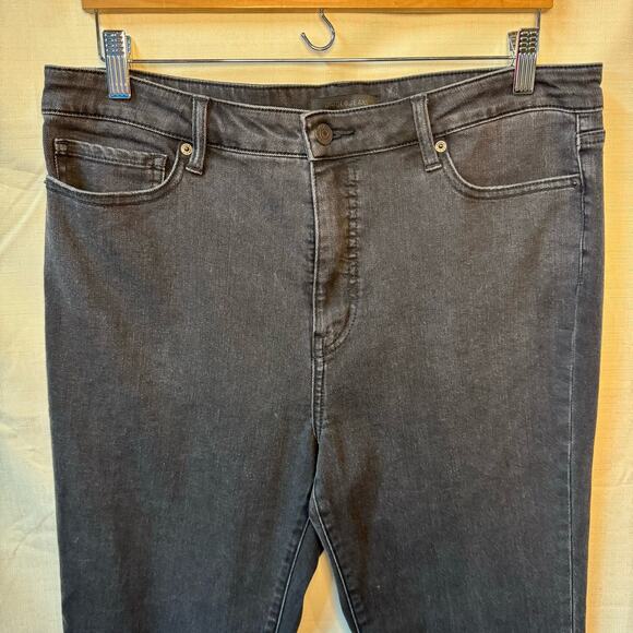 UNIQLO Skinny Jeans Size 32 Black Flared Denim High Rise Distressed Grunge‎ Goth - Picture 2 of 11